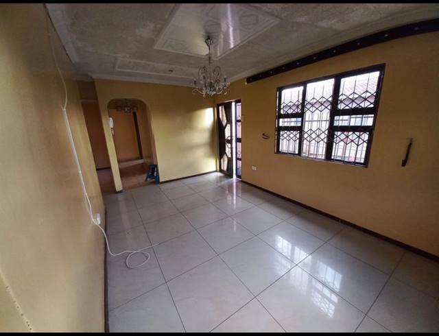 4 BEDROOM HOUSE FOR SALE IN PANORAMA GARDENS